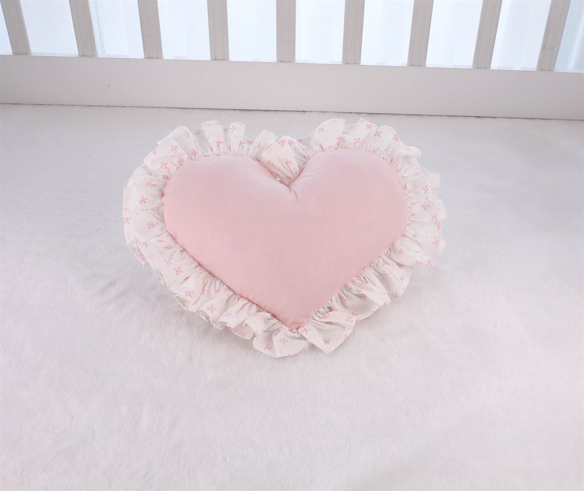 Pembe Kalp Yastık